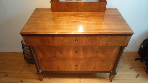 Biedermeier Spiegel Nussbaum um 1810