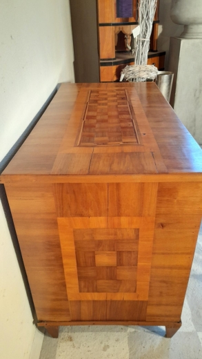 Louis Seize Kommode um 1780 Nussbaum