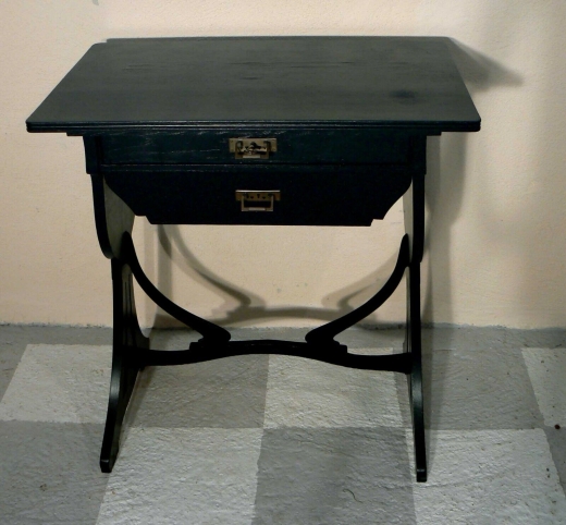 Jugendstil Tisch – Konsole – Nähtischchen