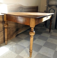 Antiker Nussbaum Tisch Esstisch / Schreibtisch um 1870